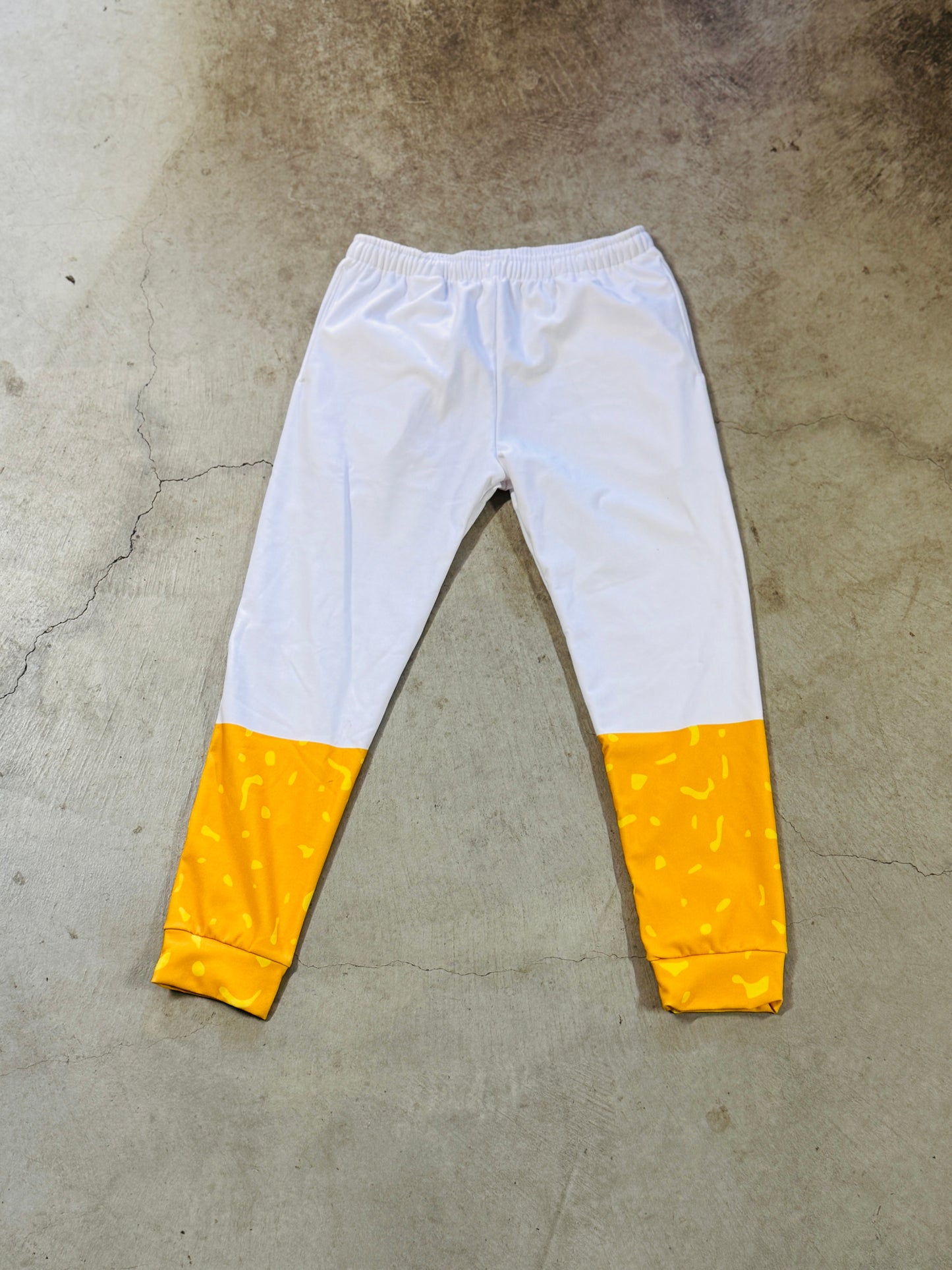 CIGARETTE OUTFIT (TSHIRT, SWEATSHIRT, PANTS)