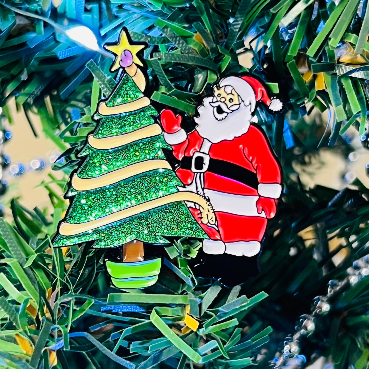 SANTA CLAUS WEINER PIN