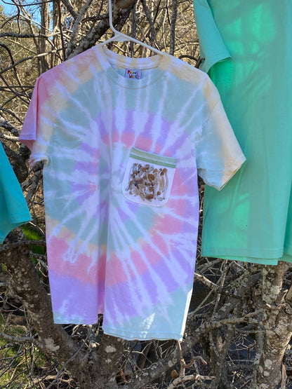 BAG OF SHROOMS POCKET TEE (Pastel)